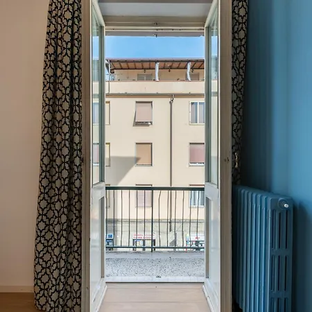 Apartment Via Taddeo Alderotti, 85 - Elegant In Careggi, Near Hospital, & Tram Morgagni - Charming Florence
